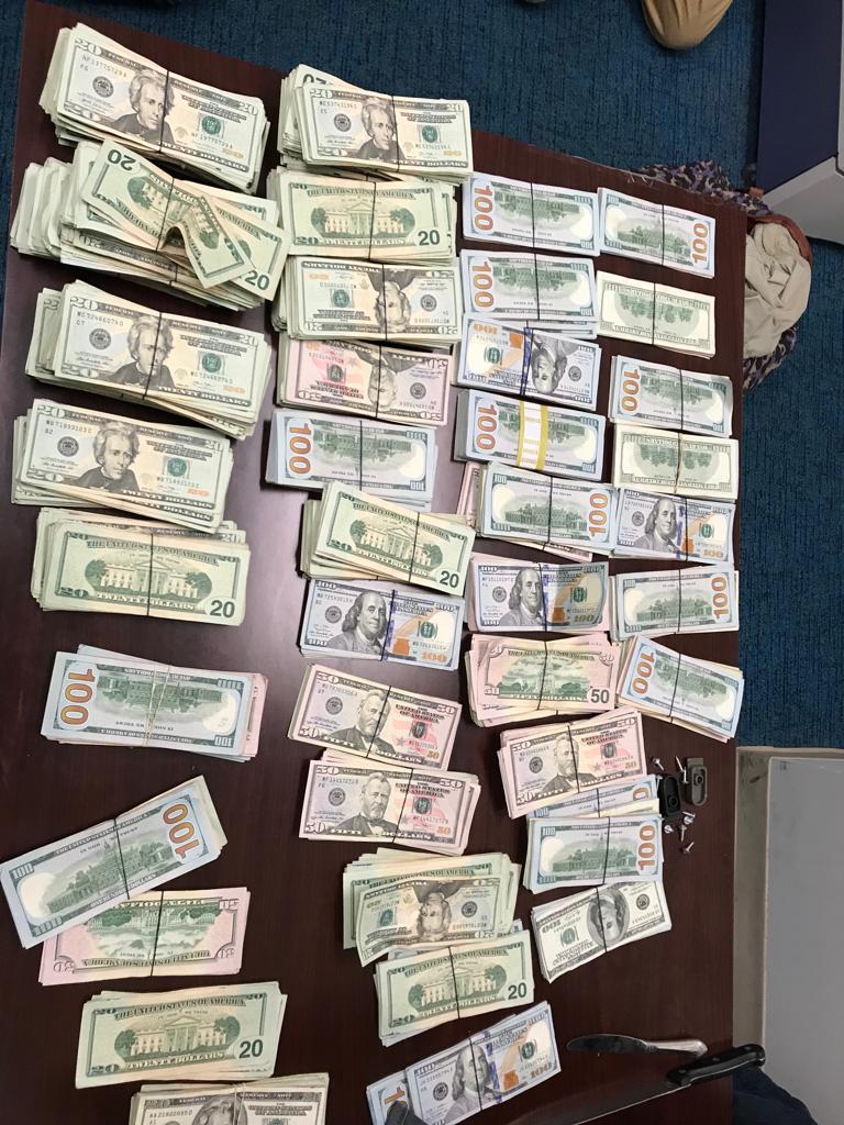 Grand Bahamian man attempted to leave the island with thousands in cash ...